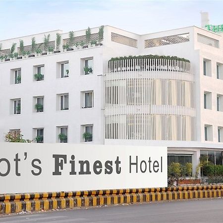 The Fern Residency Rajkot Hotel Ngoại thất bức ảnh