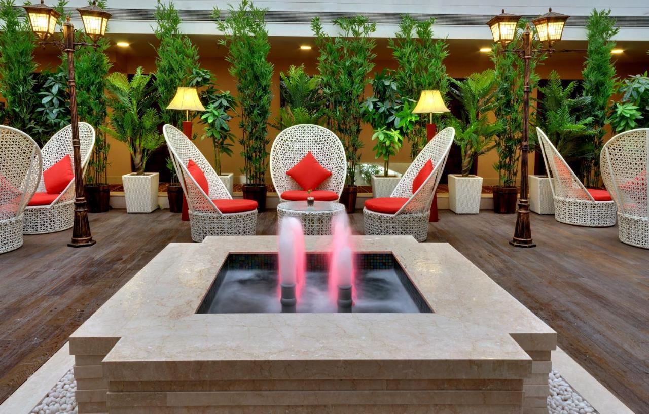 The Fern Residency Rajkot Hotel Ngoại thất bức ảnh