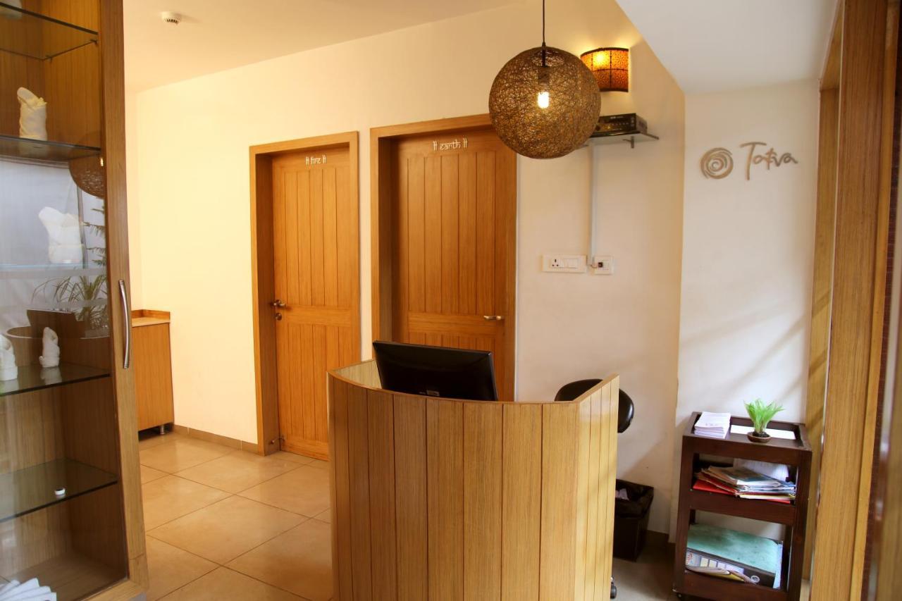 The Fern Residency Rajkot Hotel Ngoại thất bức ảnh