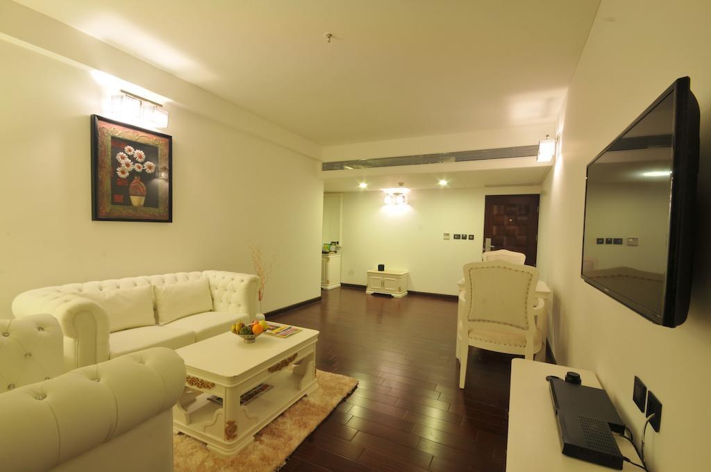 The Fern Residency Rajkot Hotel Ngoại thất bức ảnh