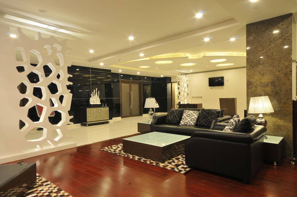 The Fern Residency Rajkot Hotel Ngoại thất bức ảnh